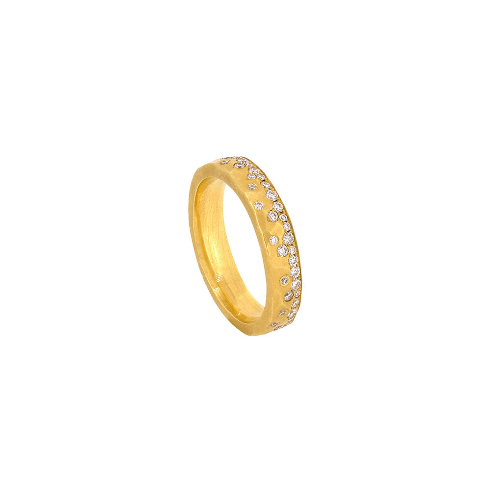 18 Karat Yellow Gold 4mm Wide Hammered Sprinkle Band with White Diamonds