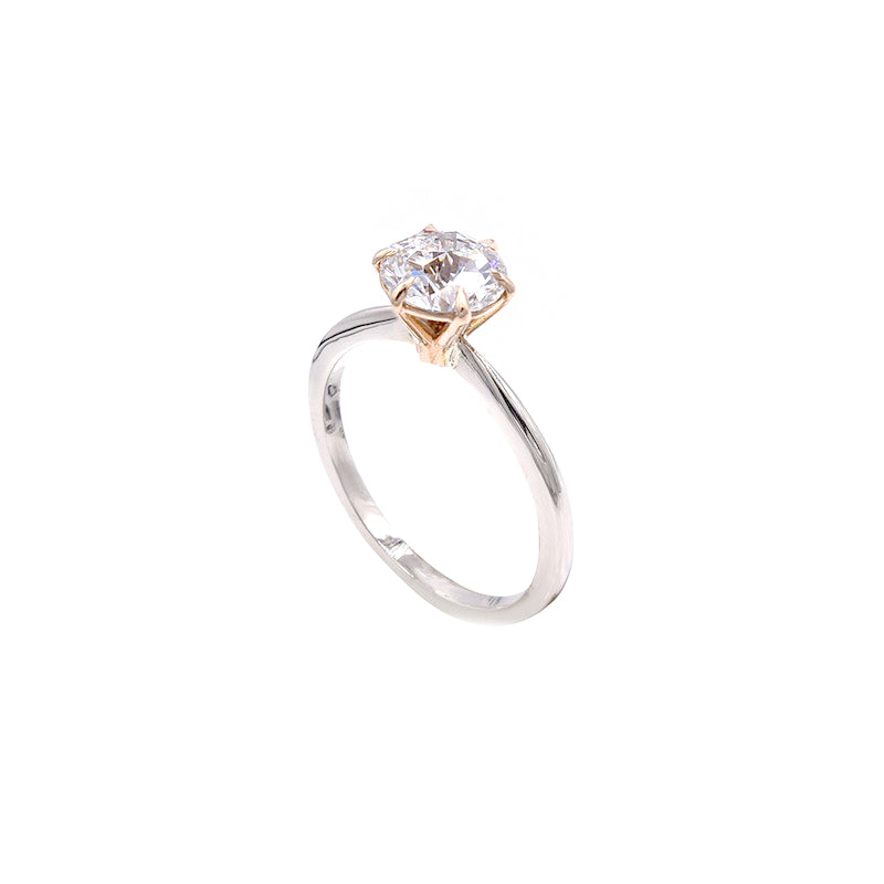 18 Karat White Gold Ring with 6 Prong Setting, White Diamond Round American Rose Brilliant Cut