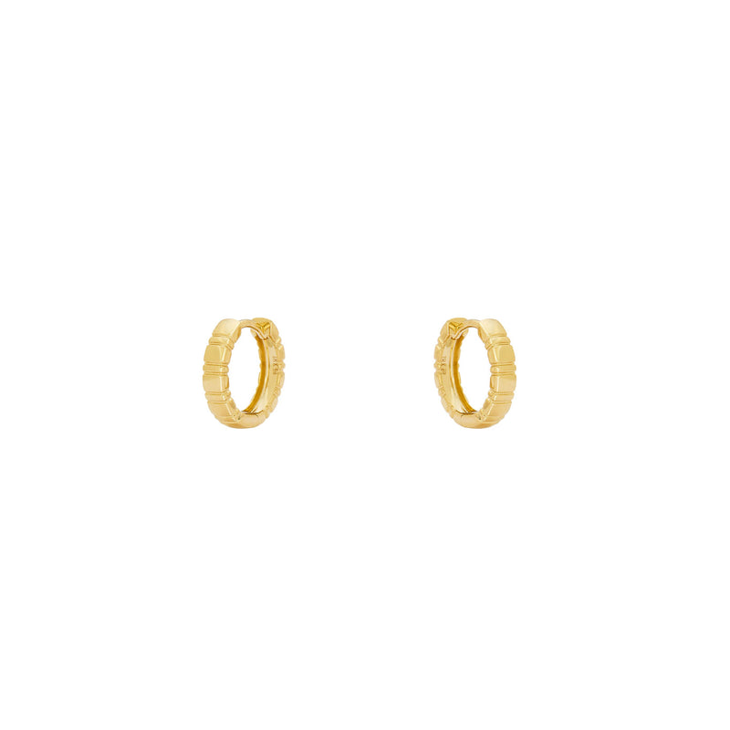 18 Karat Yellow Gold Agnes Huggy Earrings