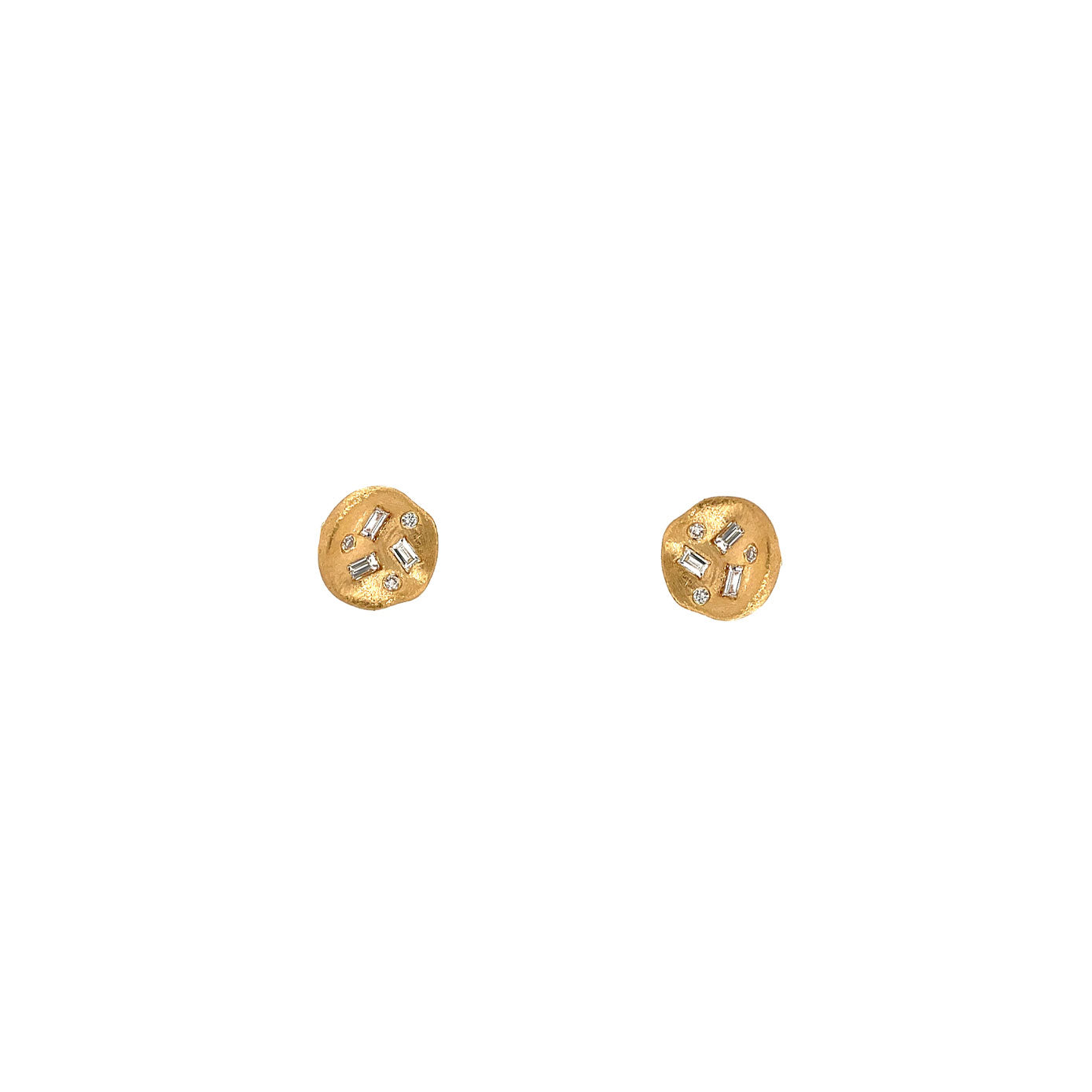 14 Karat Yellow Gold Wavy Disc Stud Earrings with Baguette and Round Diamonds