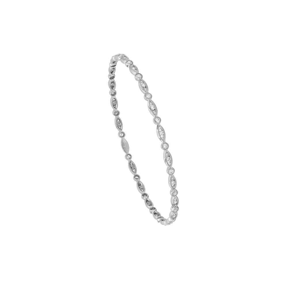 18 Karat White Gold Diamond bangle marquise and round pattern