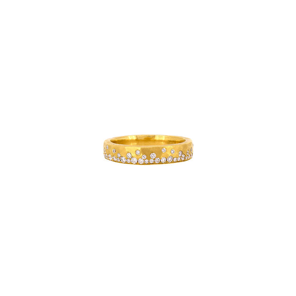 18 Karat Yellow Gold 4mm Wide Hammered Sprinkle Band with White Diamonds