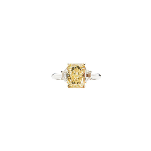 18 Karat White Gold Ring With Fancy Yellow Diamond