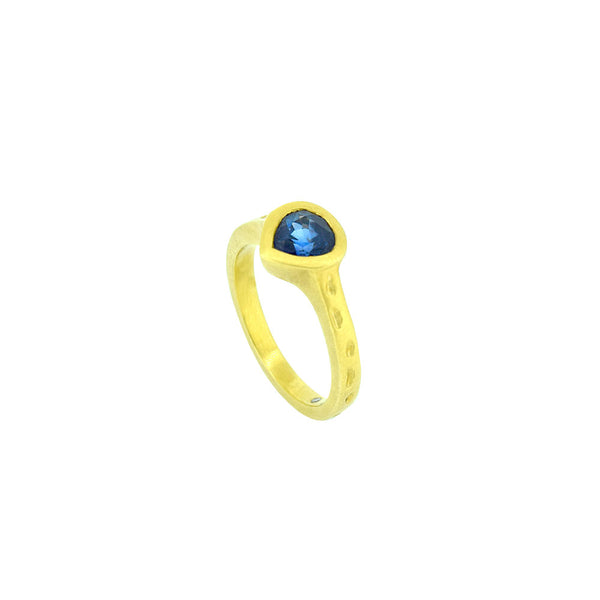 18 Karat Yellow Matte Gold ring gold with Pear shape Blue Sapphire