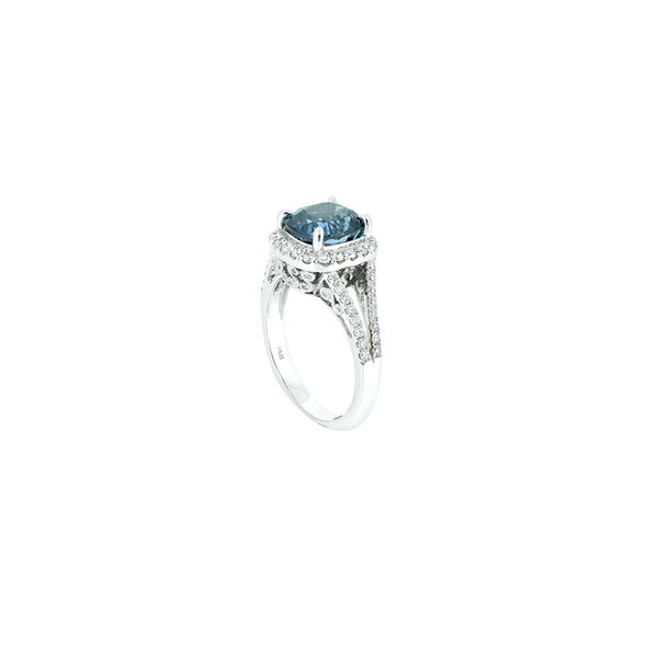 18 Karat White Gold Cushion Cut Blue Sapphire Ring