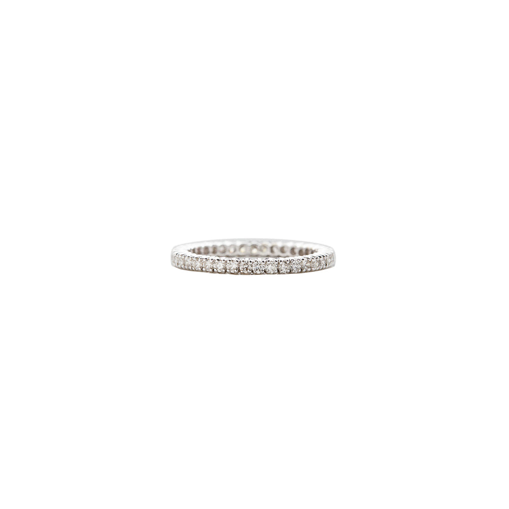 18 Karat White Gold Diamond Prong Set Band