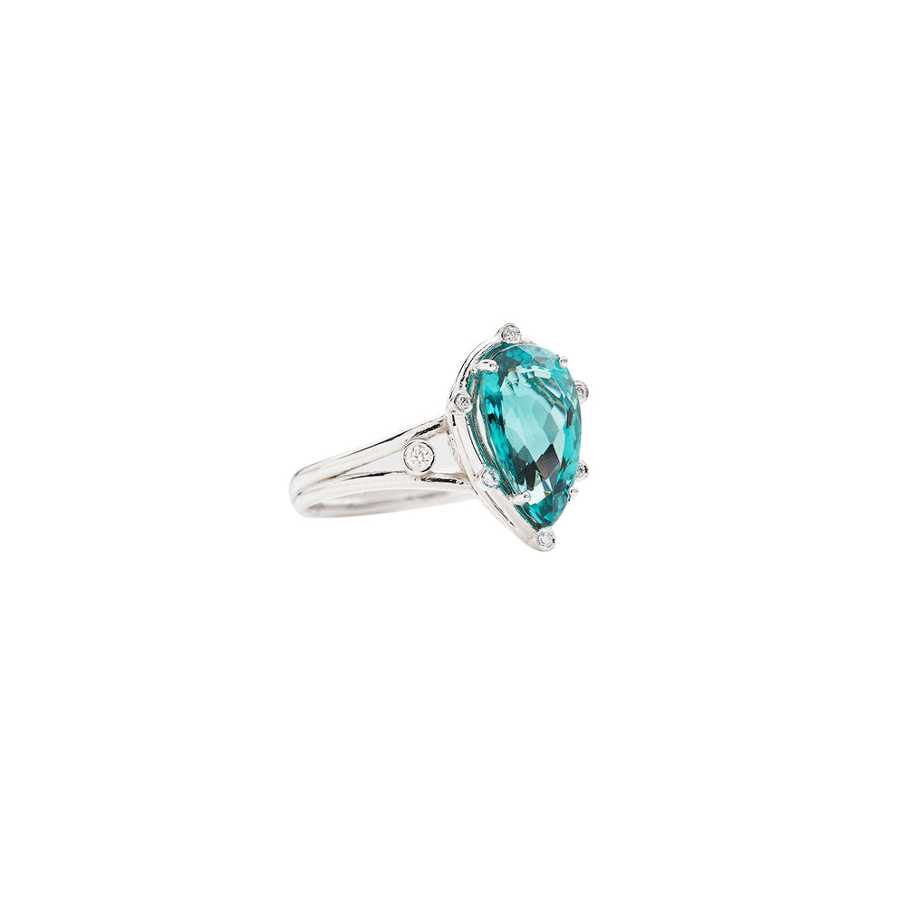 18 Karat White Gold Aqua Tourmaline Diamond Ring