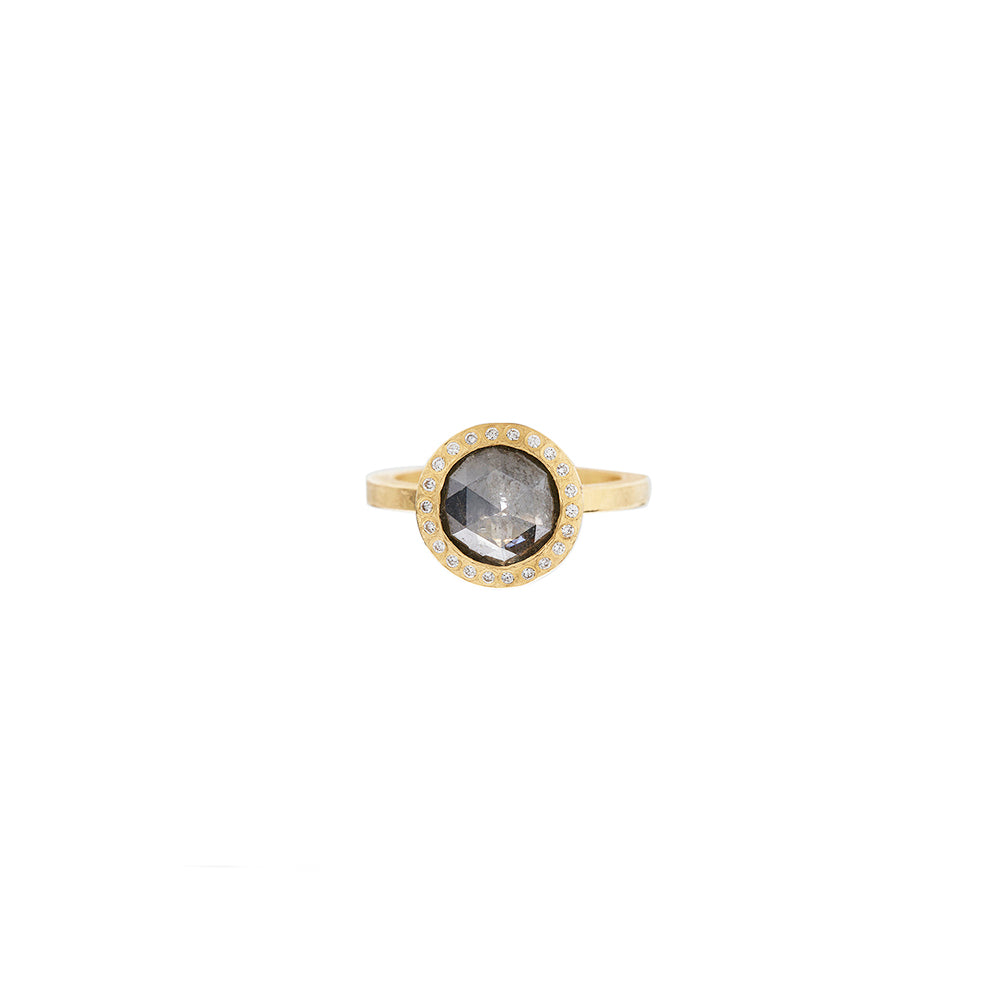 18 Karat Yellow Gold Smoky Grey Diamond Ring